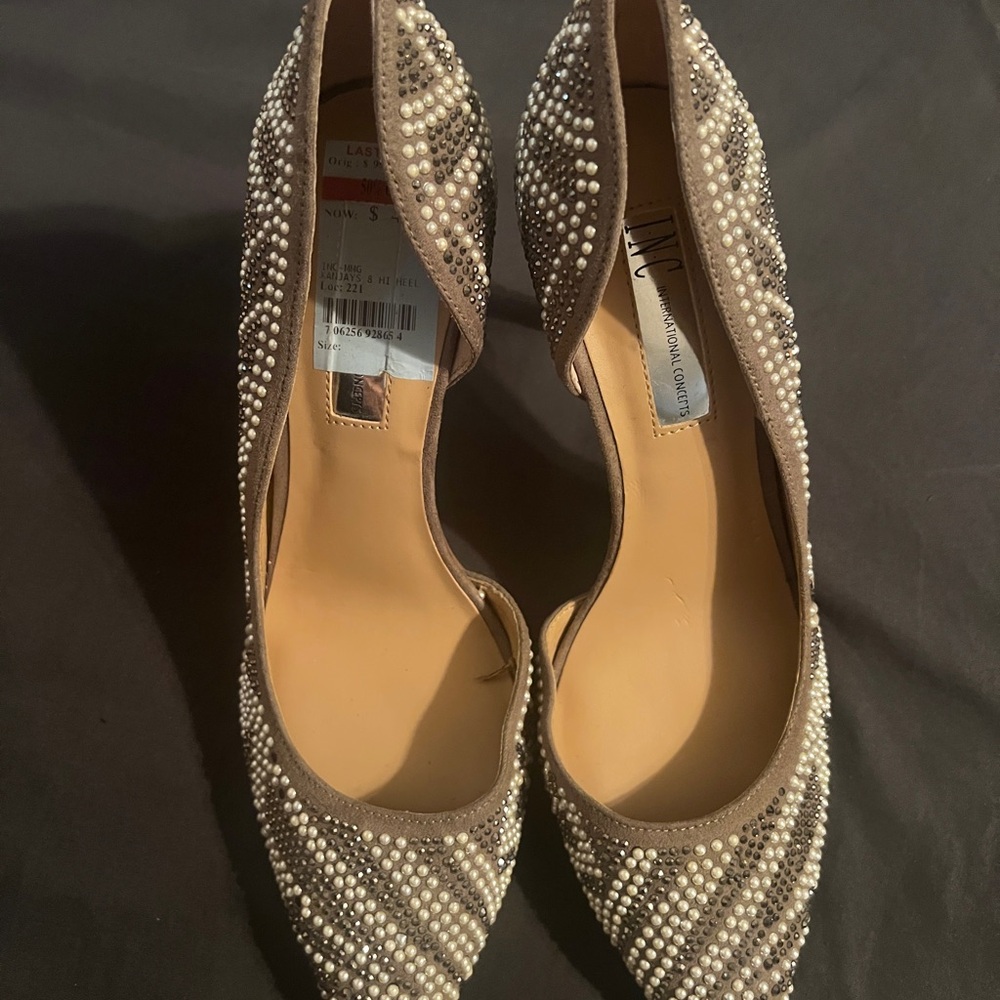 Elegant Pearl & Rhinestone Embellished Women's Shoes